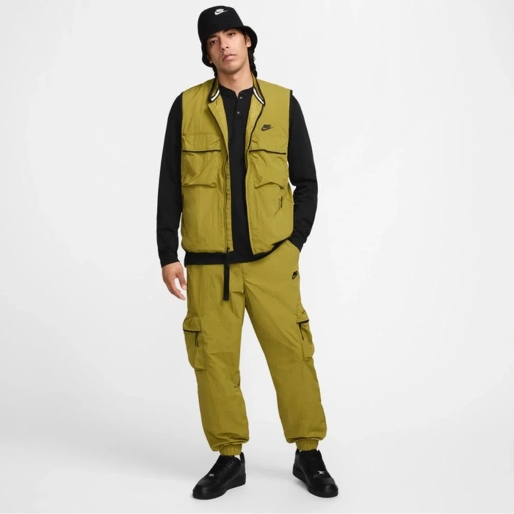 Nike Tech Men's Woven Vest UPF 40 Green Size L‎